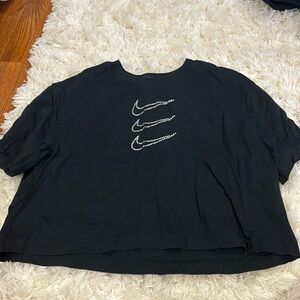 Nike cropped tshirt